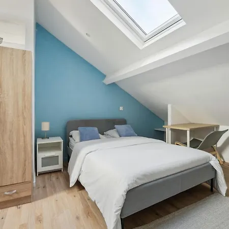 Budget Avec Parking Au Centre-ville *