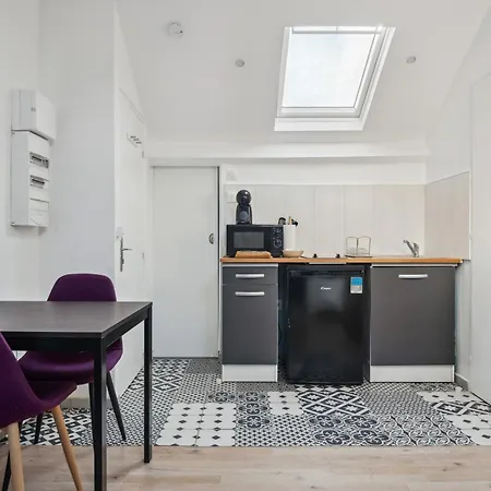 Budget Avec Parking Au Centre-ville Apartamento